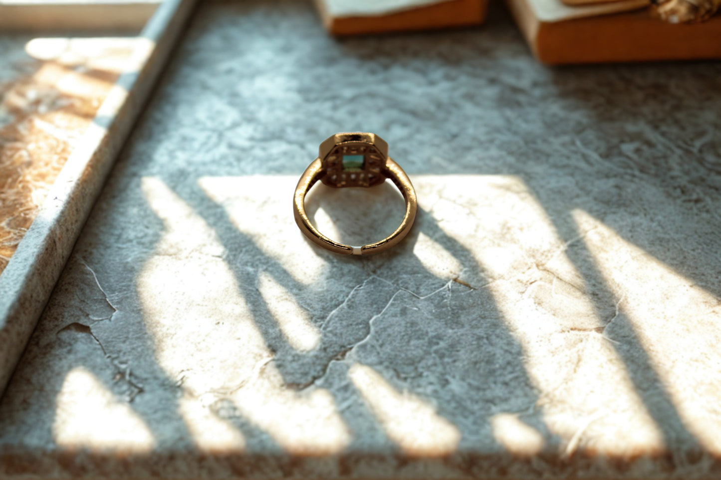 Ava Ring