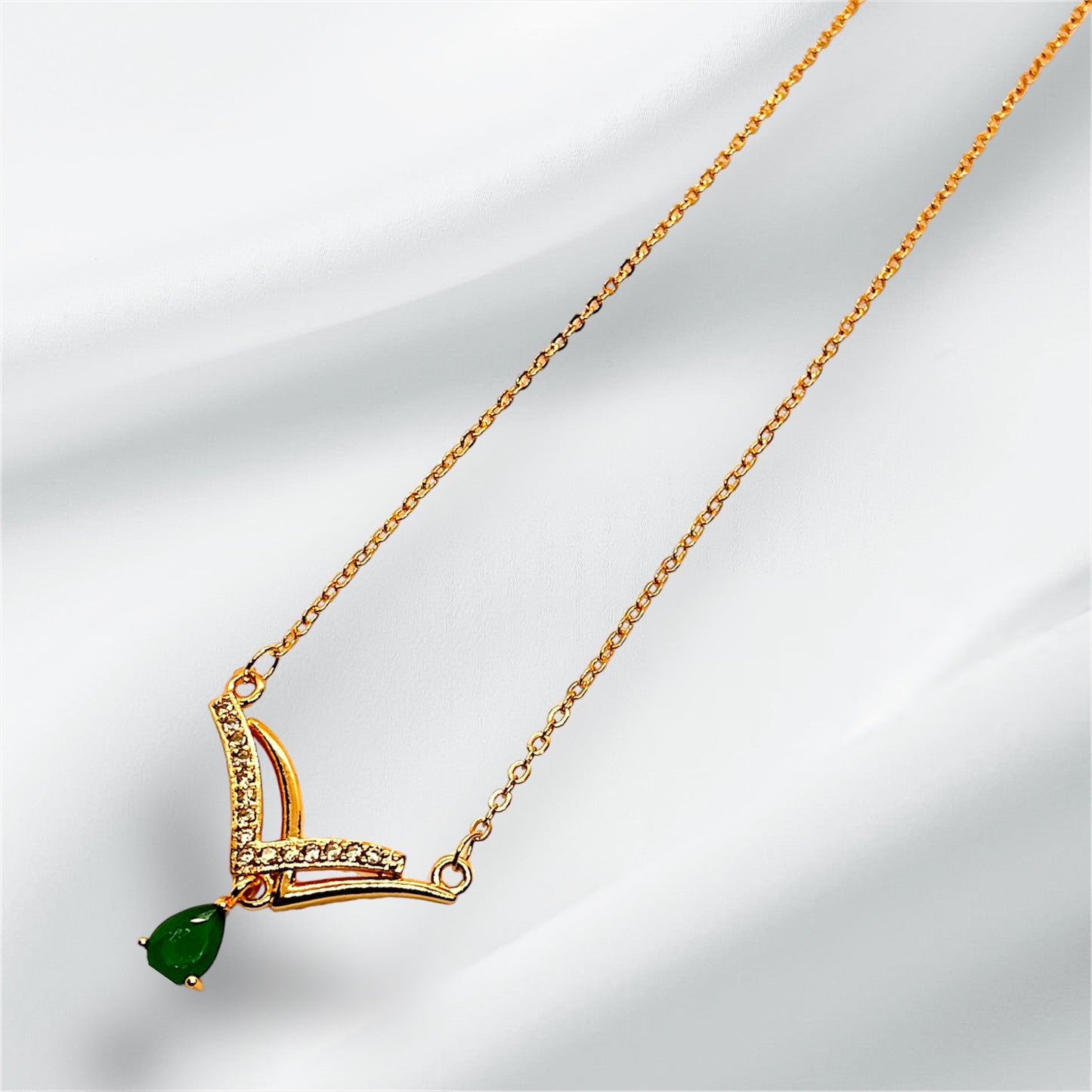 Emerald drop Necklace