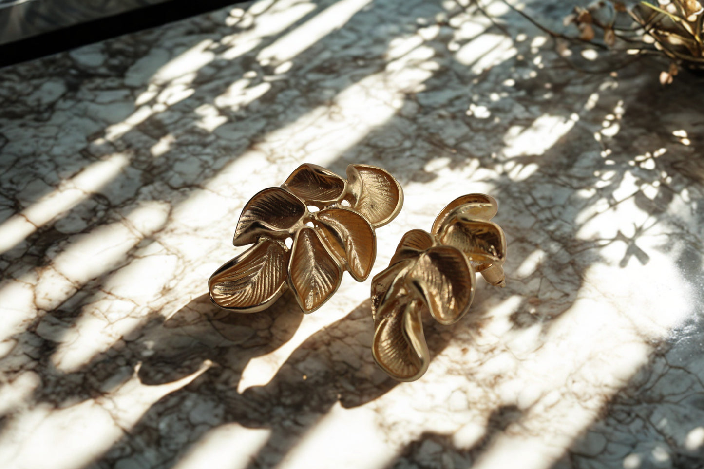 Gold leaf Earrings